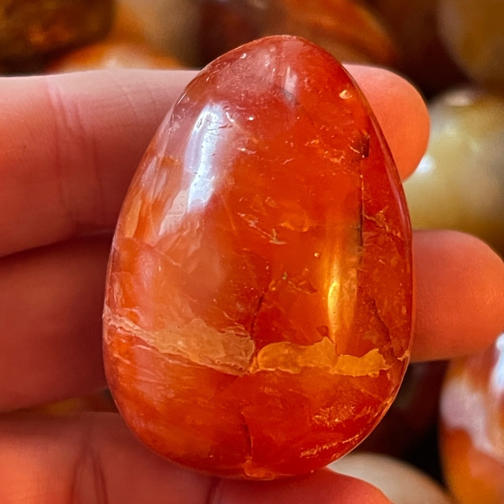 Genuine Carnelian gemstone eggs - Picture 5 of 13